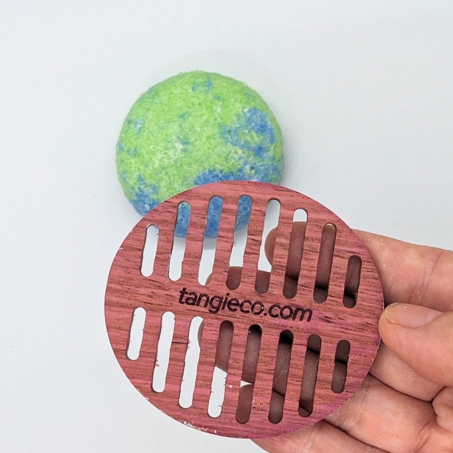 Bar Drying Disk Made From Reclaimed Wood by Tangie