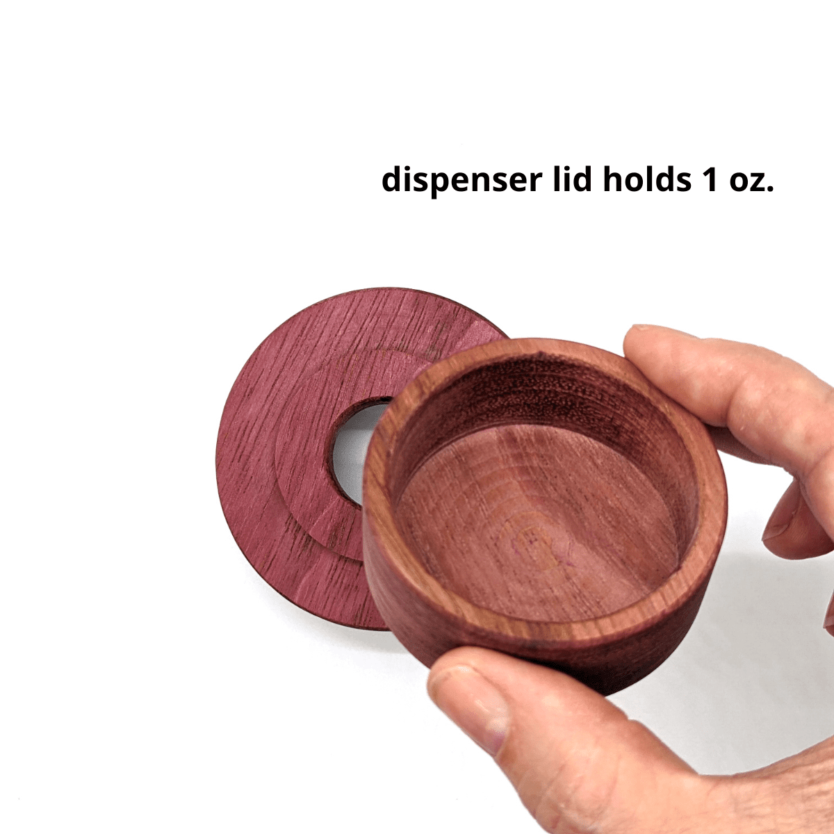 Laundry dispenser lid holds 1 oz